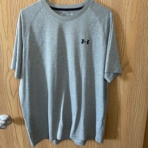 Under Armour T